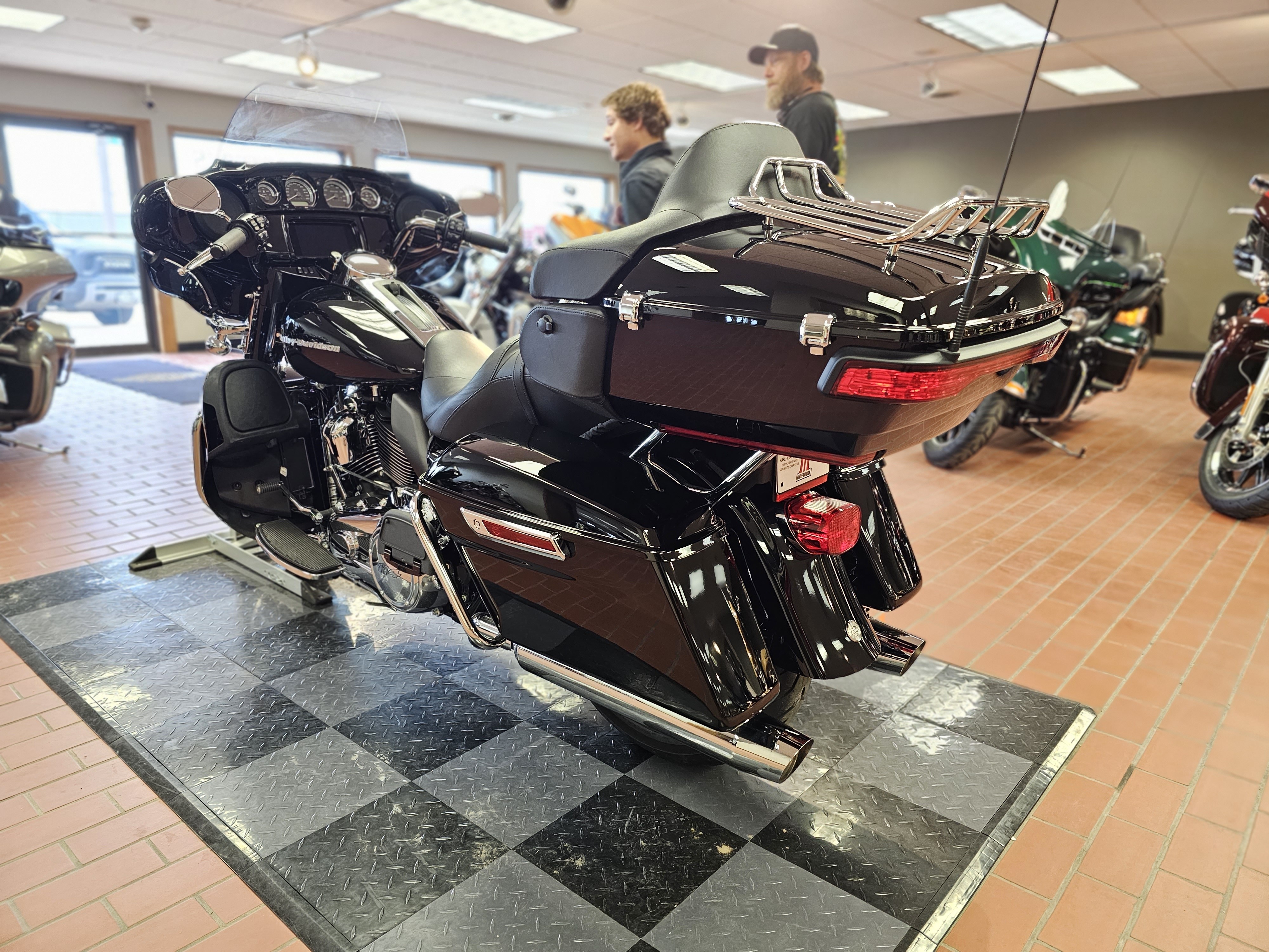 2022 Harley-Davidson Electra Glide Ultra Limited at Rooster's Harley Davidson