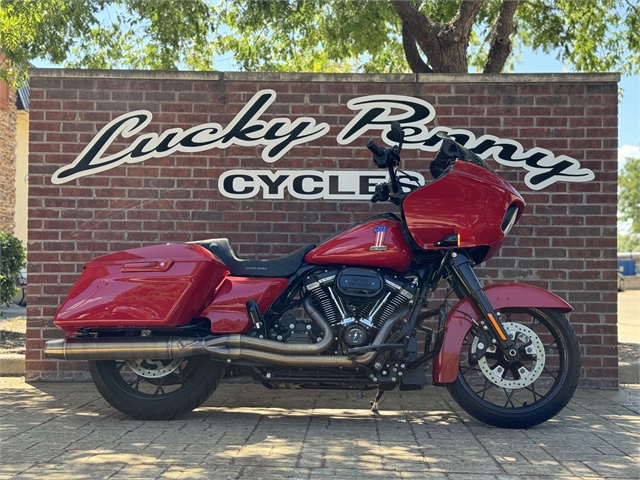 2022 Harley-Davidson Road Glide Special at Lucky Penny Cycles