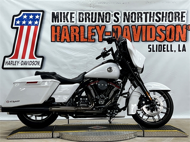 2021 Harley-Davidson Grand American Touring CVO Street Glide at Mike Bruno's Northshore Harley-Davidson