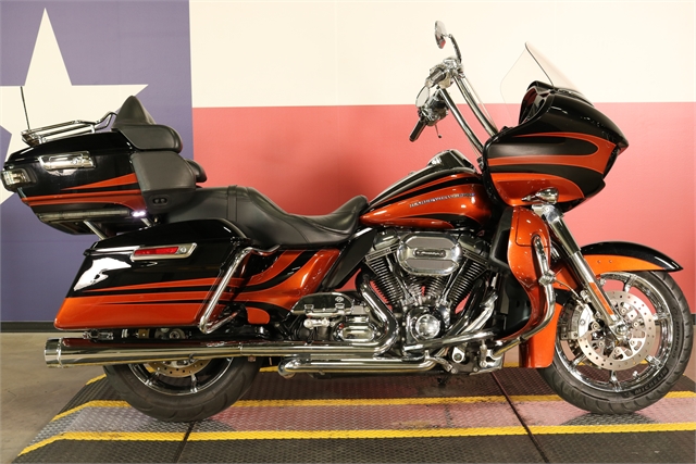 2015 Harley-Davidson Road Glide CVO Ultra at Texas Harley