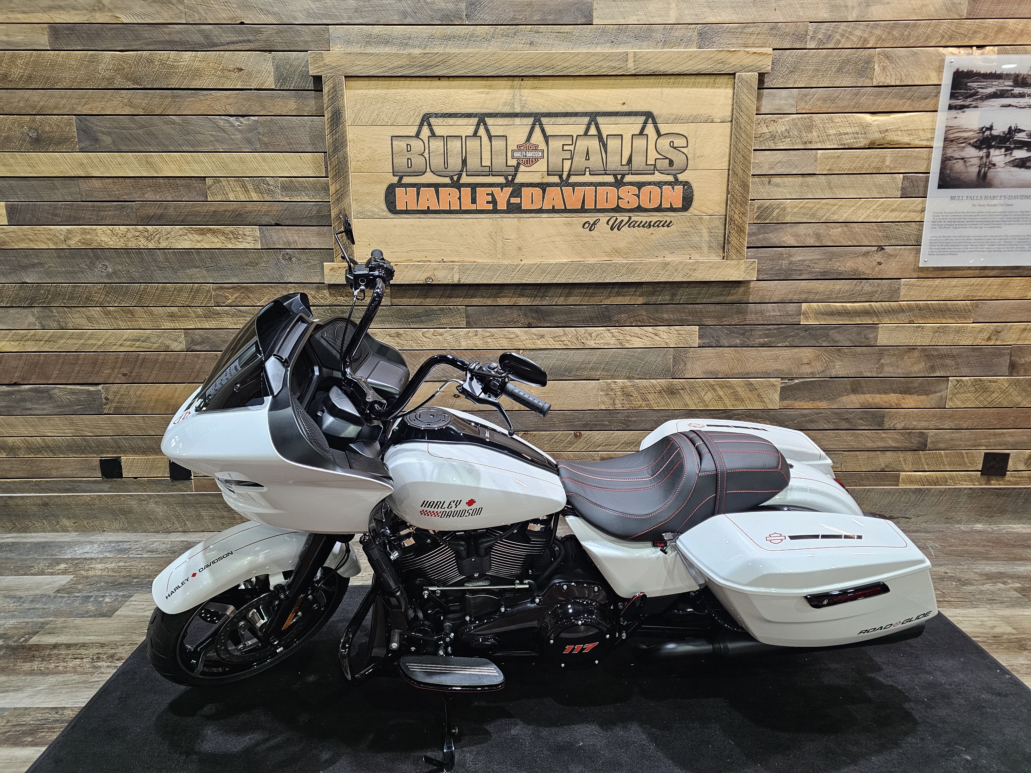 2024 Harley-Davidson Road Glide Base at Bull Falls Harley-Davidson