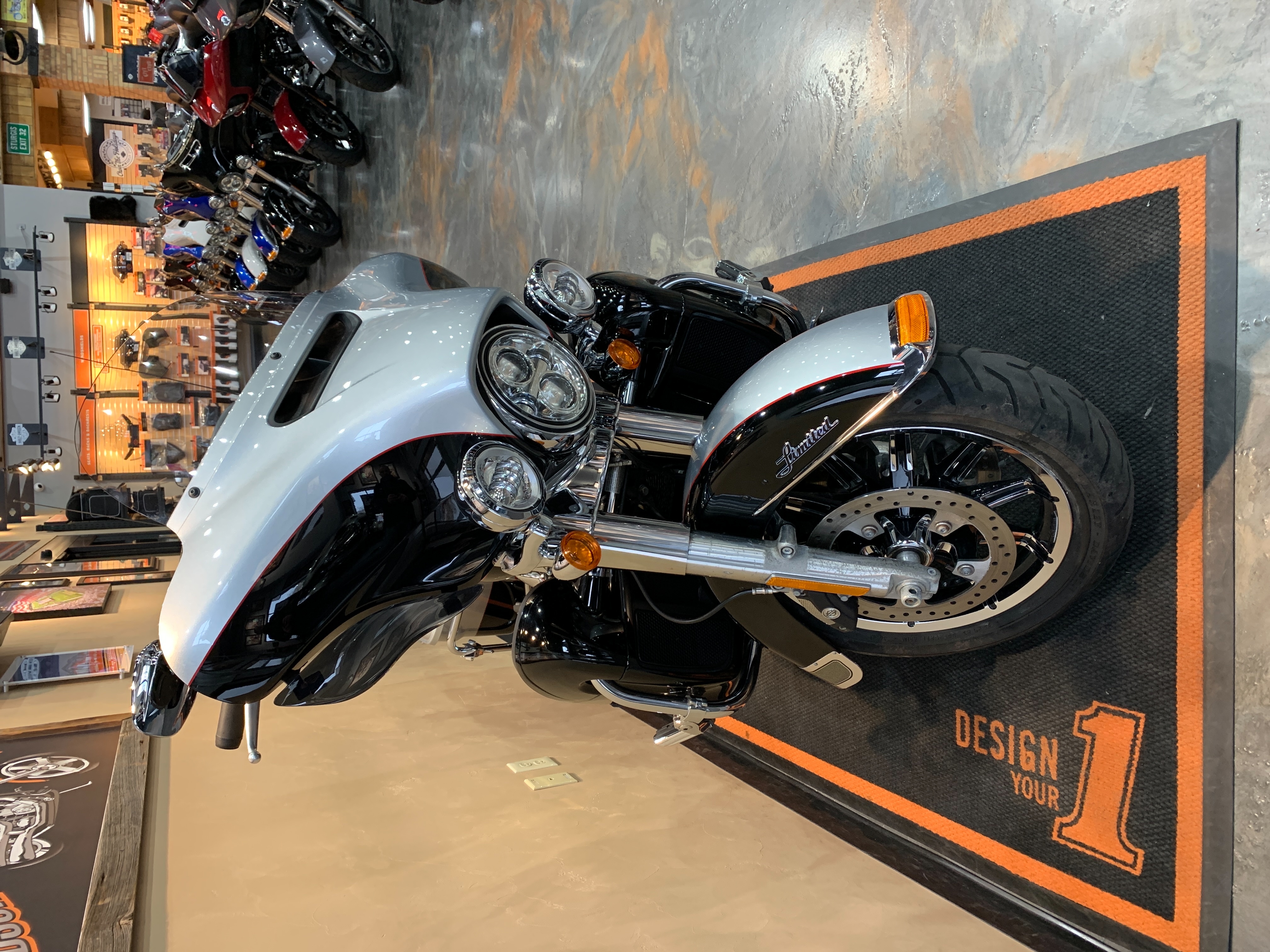 2015 Harley-Davidson Electra Glide Ultra Limited at Vandervest Harley-Davidson, Green Bay, WI 54303