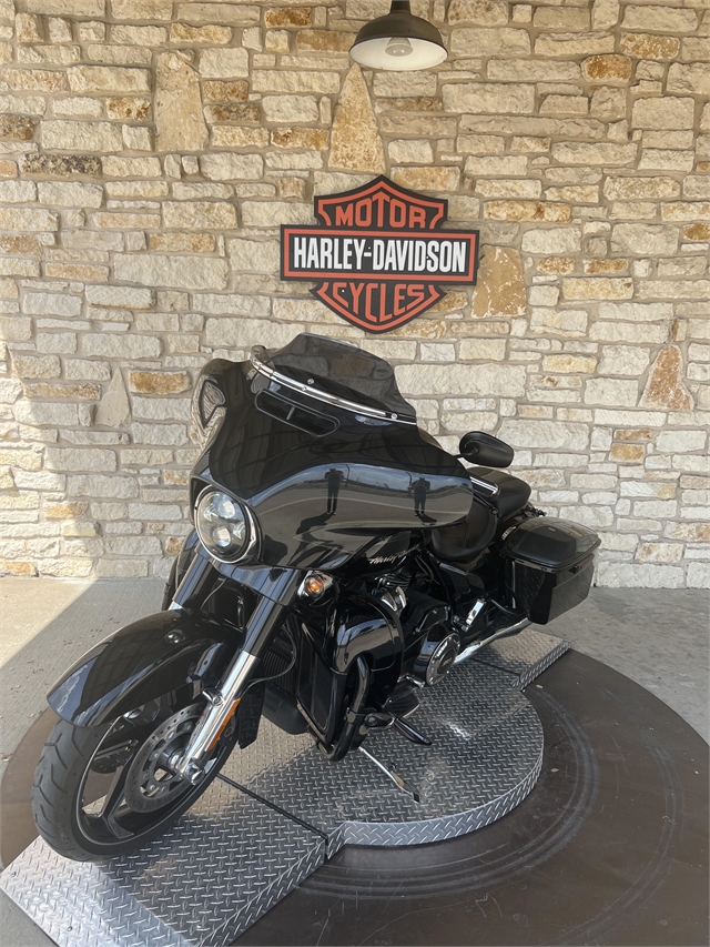 2017 Harley-Davidson Street Glide CVO Street Glide at Harley-Davidson of Waco