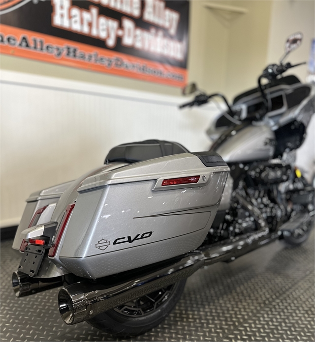 2023 Harley-Davidson Road Glide CVO Road Glide at Gasoline Alley Harley-Davidson