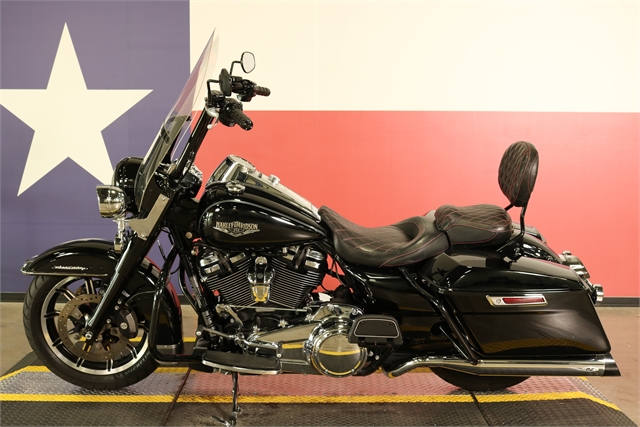 2017 Harley-Davidson Road King Base at Texas Harley