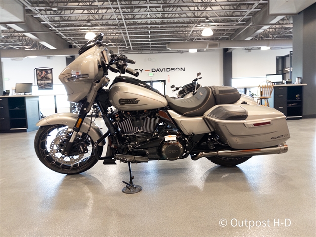 2023 Harley-Davidson Street Glide CVO Street Glide at Outpost Harley-Davidson