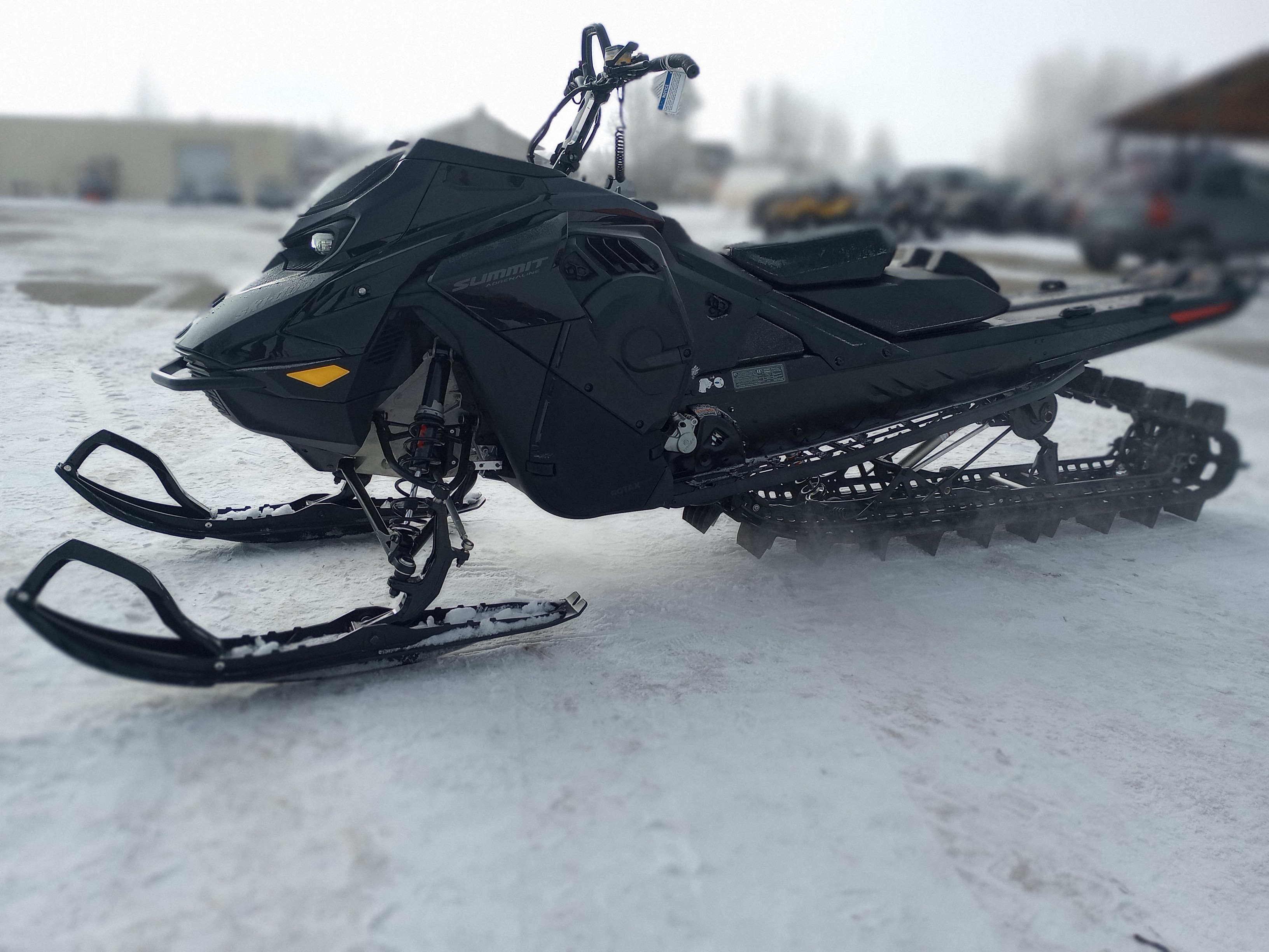 2024 Ski-Doo Summit Adrenaline with Edge Package 850 E-TEC 165 3.0 at Power World Sports, Granby, CO 80446