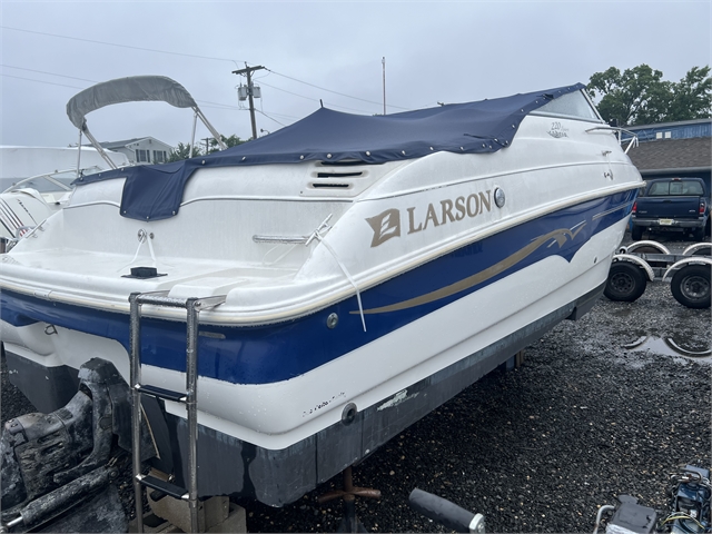 2001 Larson 220 Cabrio at Baywood Marina