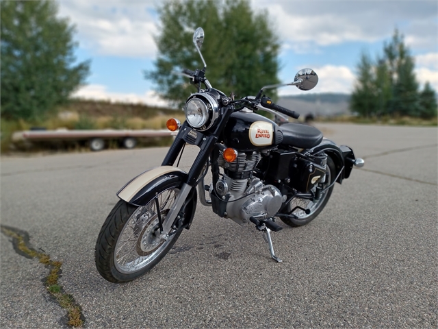 2017 Royal Enfield Classic C5 500 at Power World Sports, Granby, CO 80446