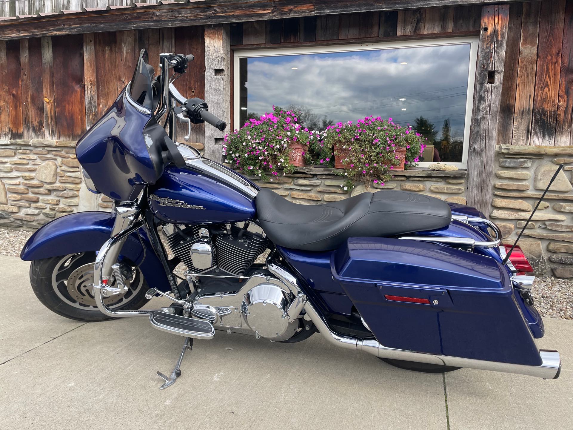 2006 Harley-Davidson Street Glide Base at Arkport Cycles