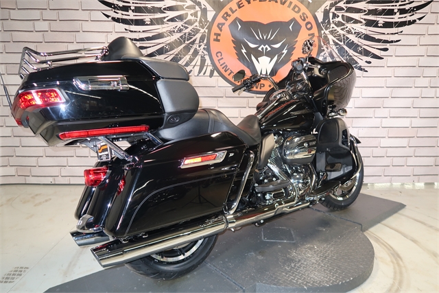 2018 Harley-Davidson Road Glide Ultra at Wolverine Harley-Davidson
