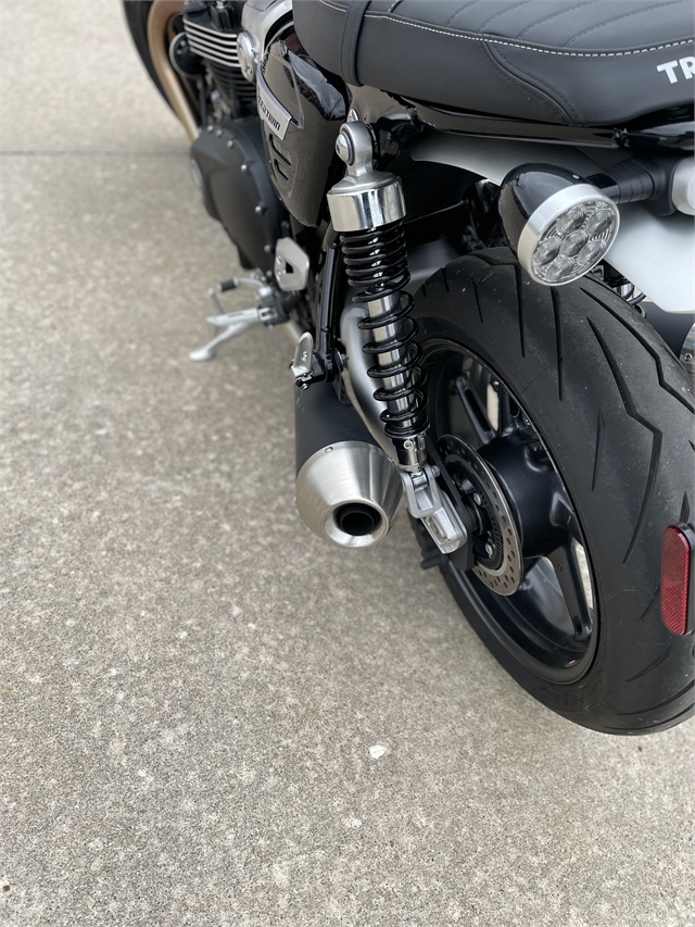 2021 Triumph Speed Twin Base at Head Indian Motorcycle