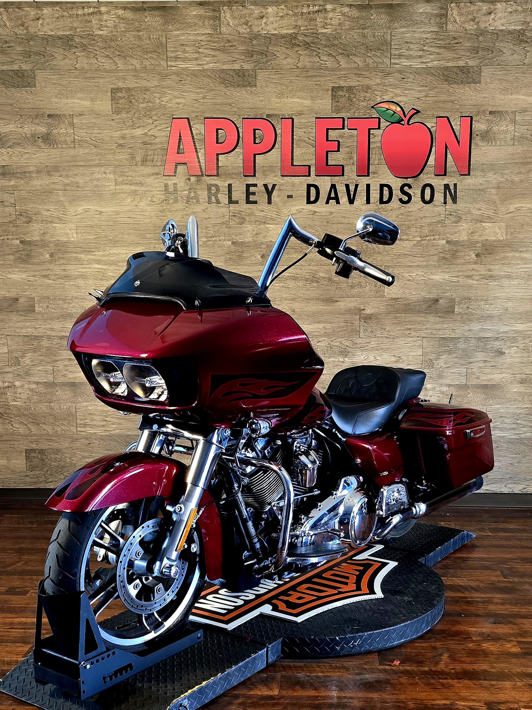 2017 Harley-Davidson Road Glide Special at Appleton Harley-Davidson