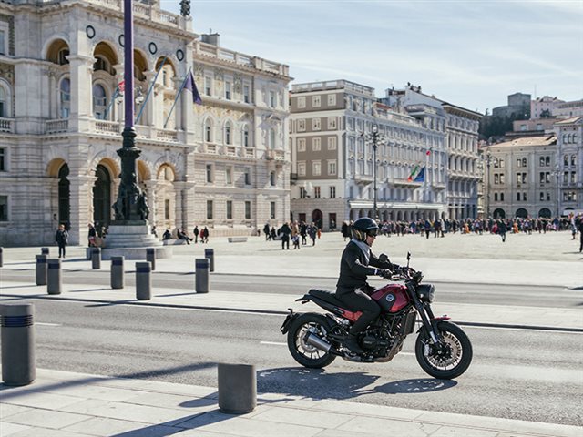2021 Benelli Leoncino 500 at Extreme Powersports Inc