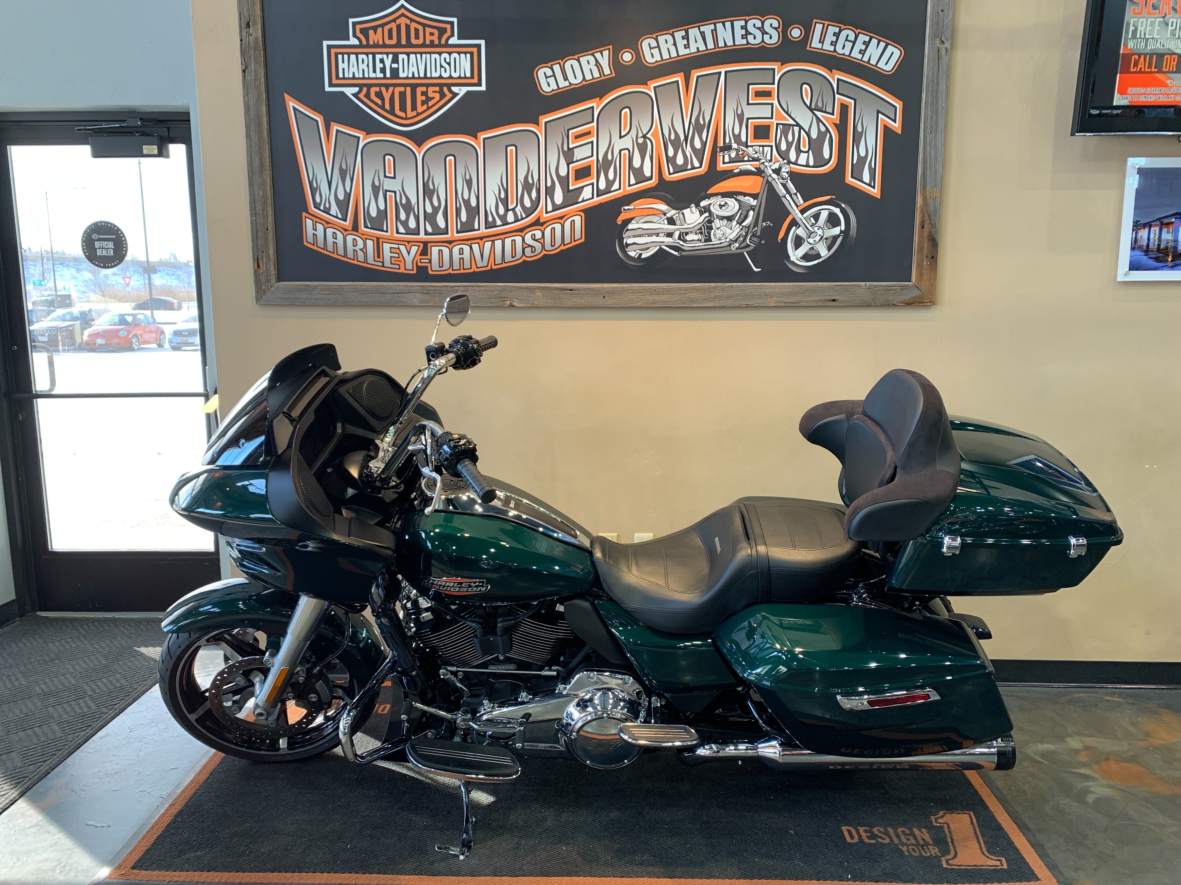 2024 Harley-Davidson Road Glide Base at Vandervest Harley-Davidson, Green Bay, WI 54303