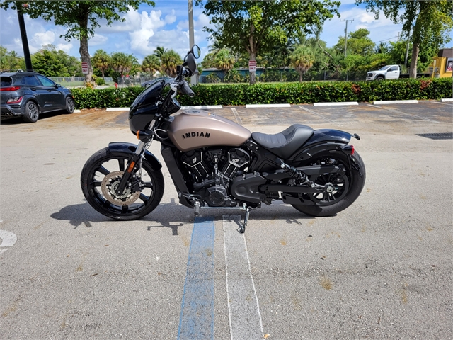 2022 Indian Scout Rogue Sixty at Fort Lauderdale