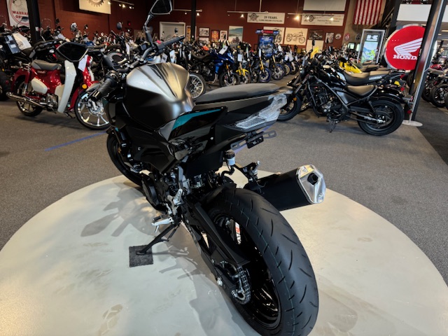 2023 Kawasaki Z400 ABS at Martin Moto