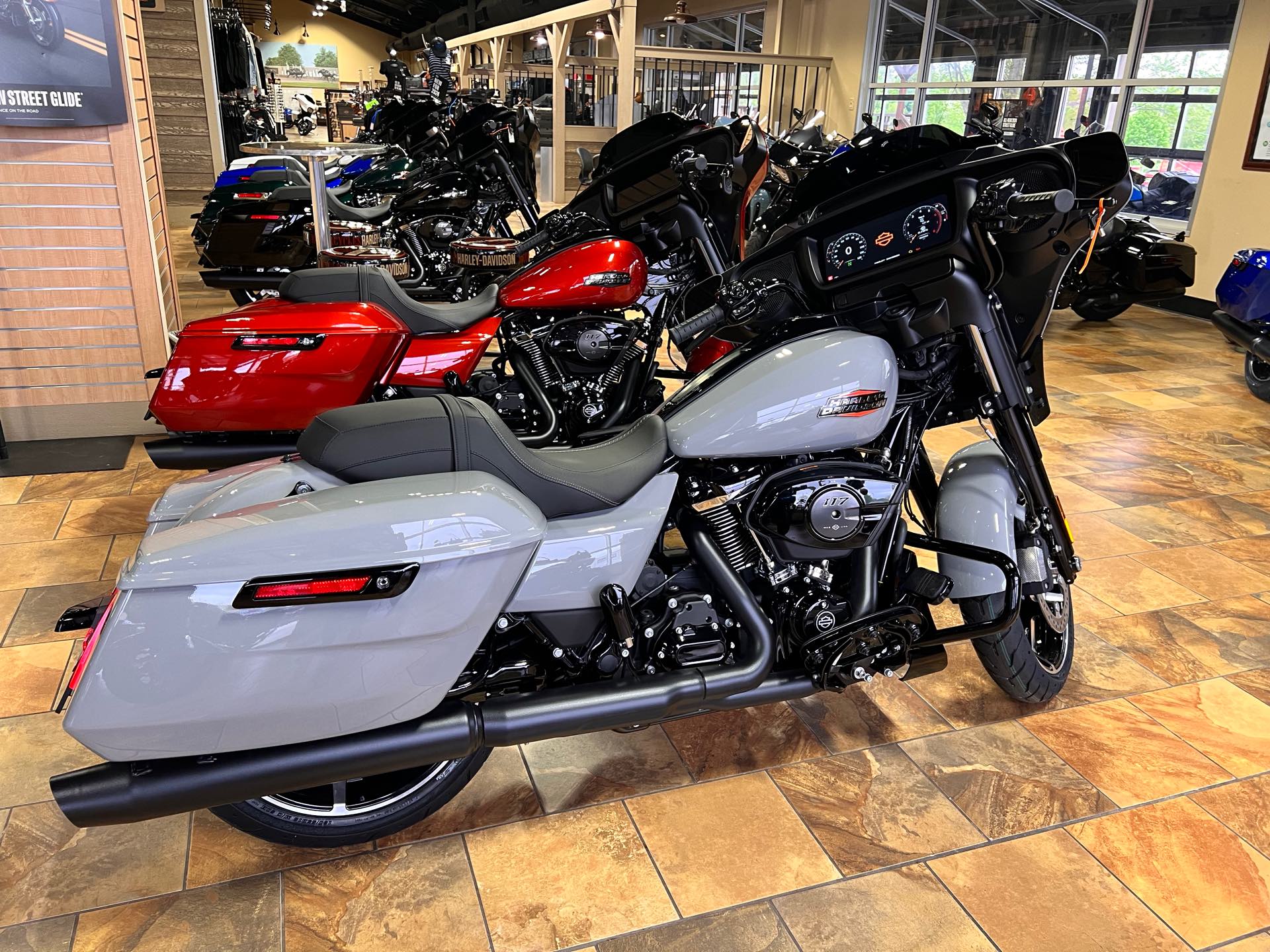 2024 Harley-Davidson Street Glide Base at Man O'War Harley-Davidson®