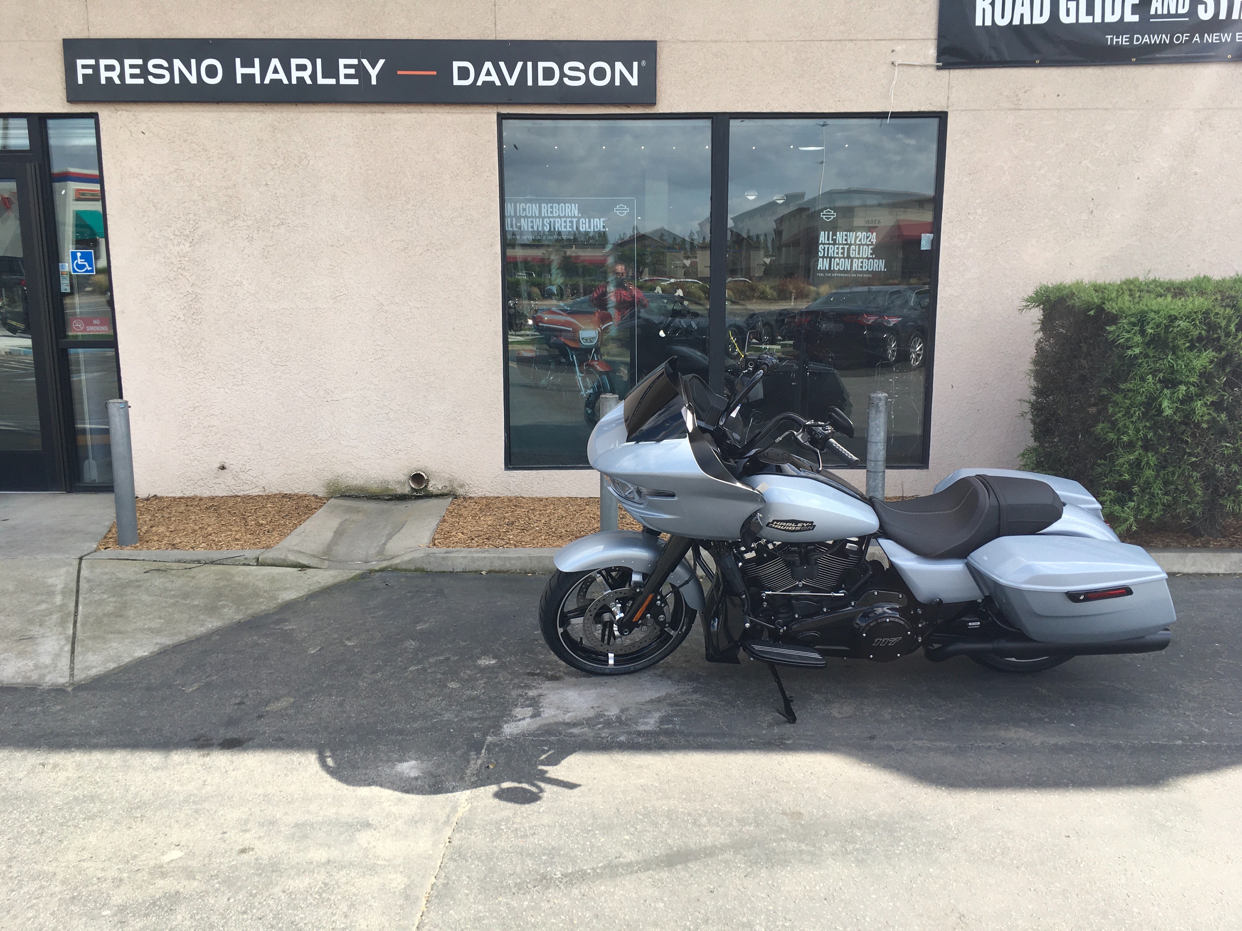 2024 Harley-Davidson Road Glide Base at Fresno Harley-Davidson