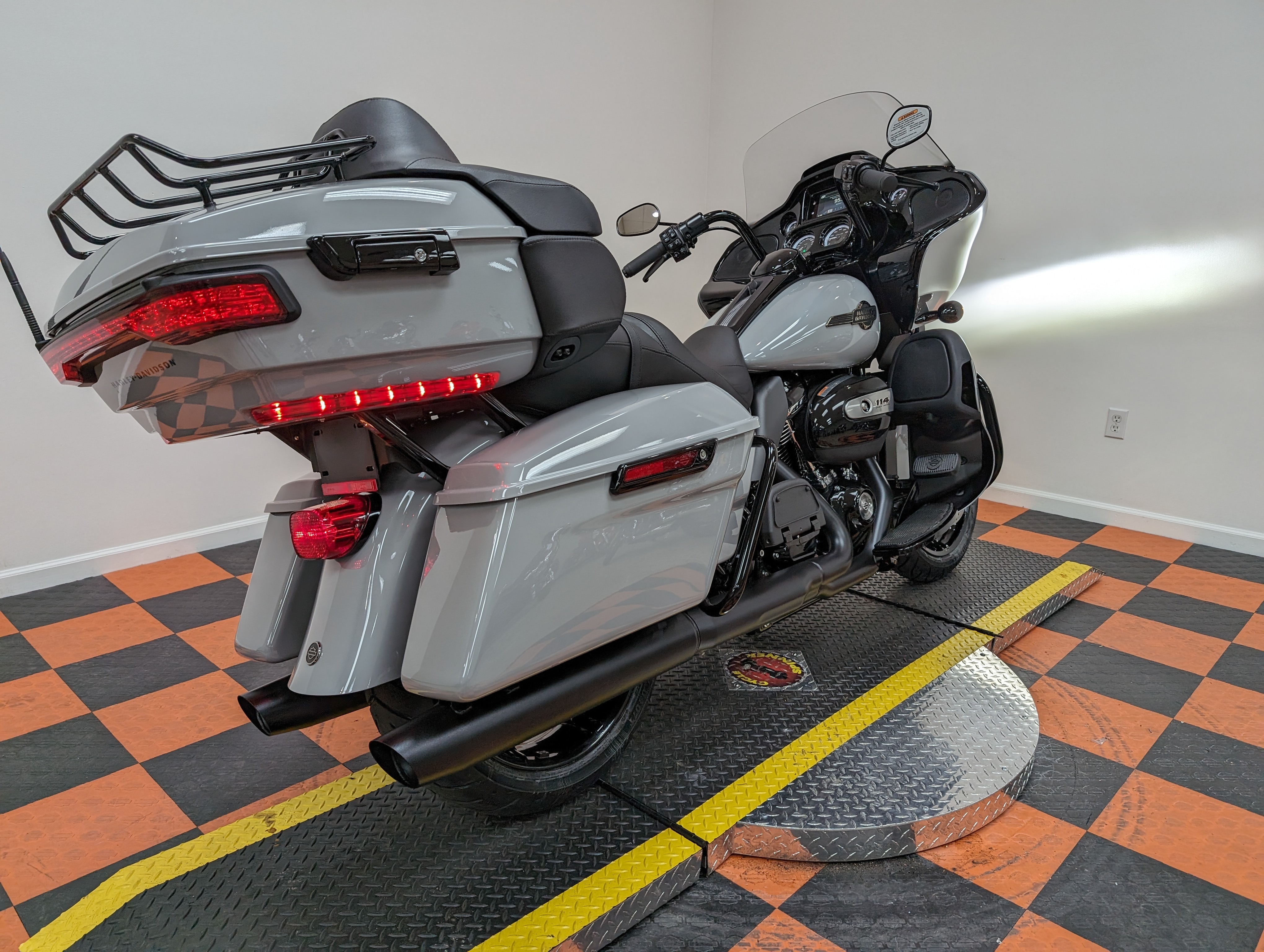 2024 Harley-Davidson Road Glide Limited at Harley-Davidson of Indianapolis