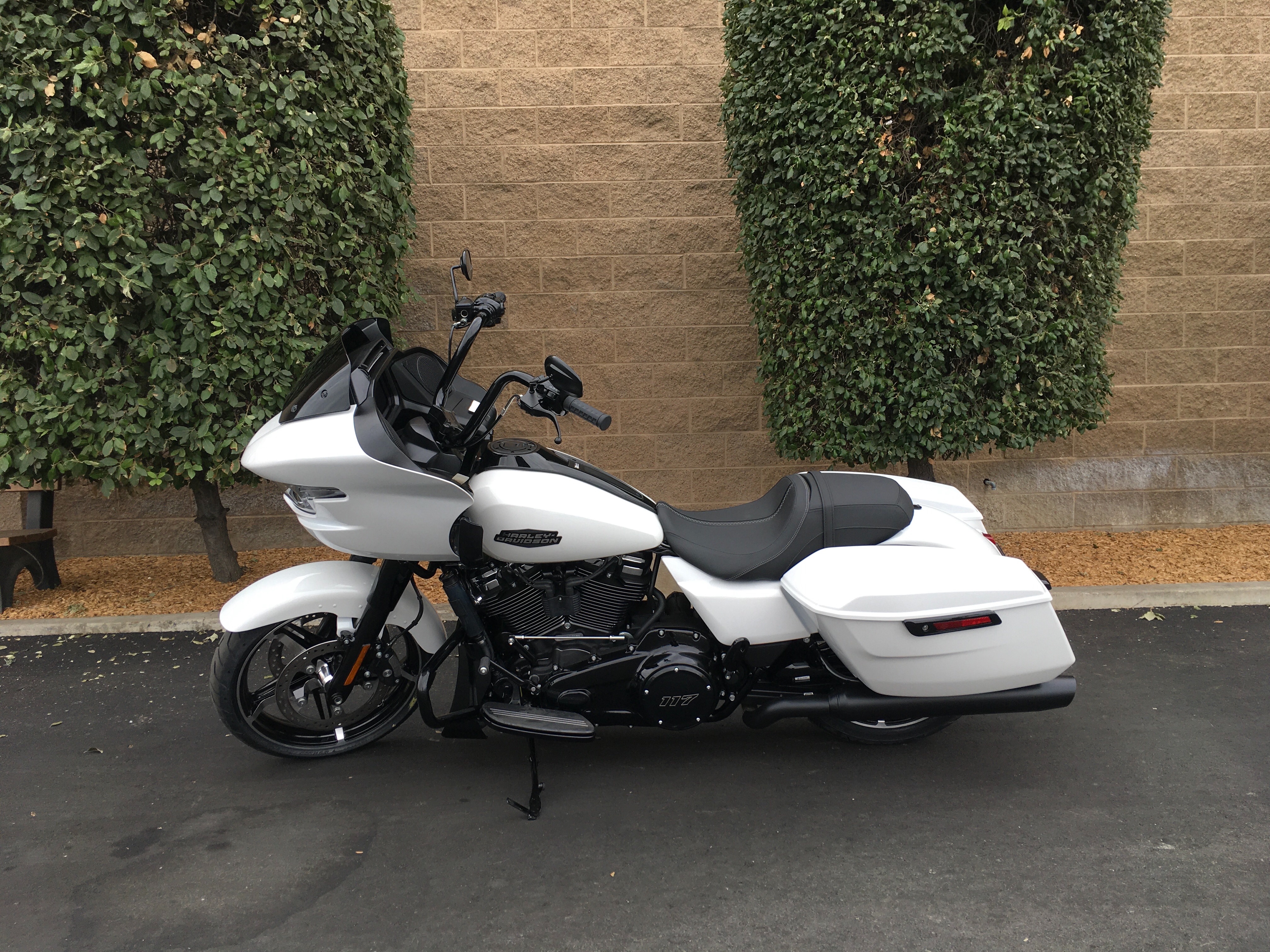 2024 Harley-Davidson Road Glide Base at Fresno Harley-Davidson