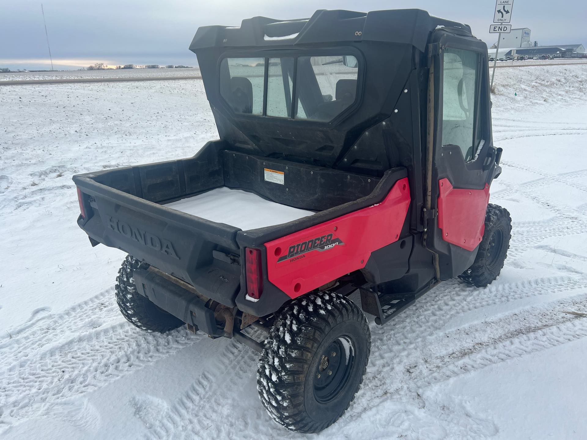 2017 Honda Pioneer 1000 EPS at Interlakes Sport Center