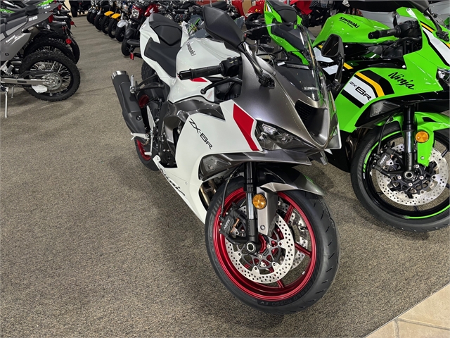 2025 Kawasaki Ninja ZX-6R Base at Dale's Fun Center, Victoria, TX 77904