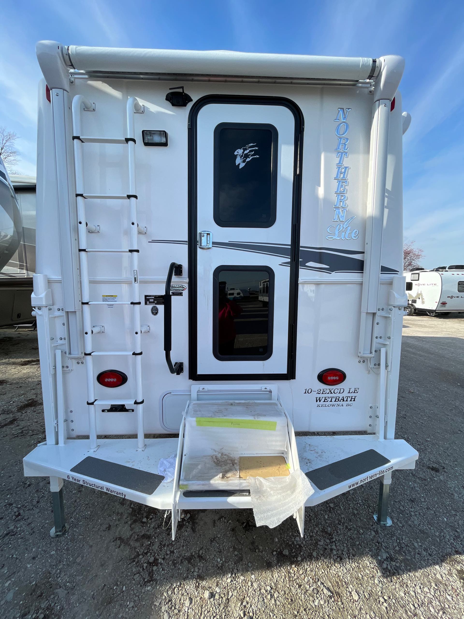 2023 Northern Lite Limited Edition 10-2EXLEWB Face-to-Face Dinette at Prosser's Premium RV Outlet