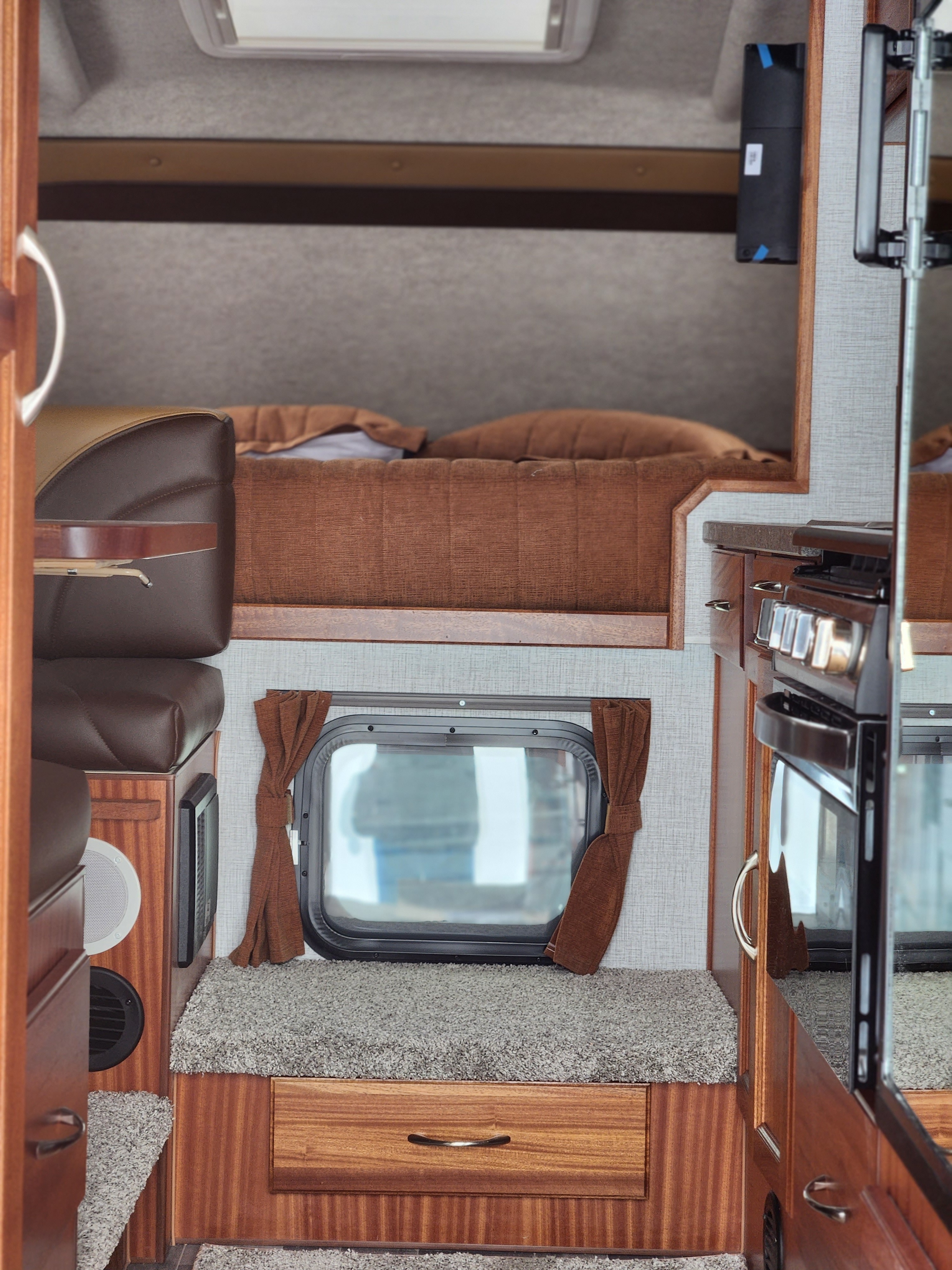 2023 Northern Lite Limited Edition 10-2EXLEWB Face-to-Face Dinette at Prosser's Premium RV Outlet