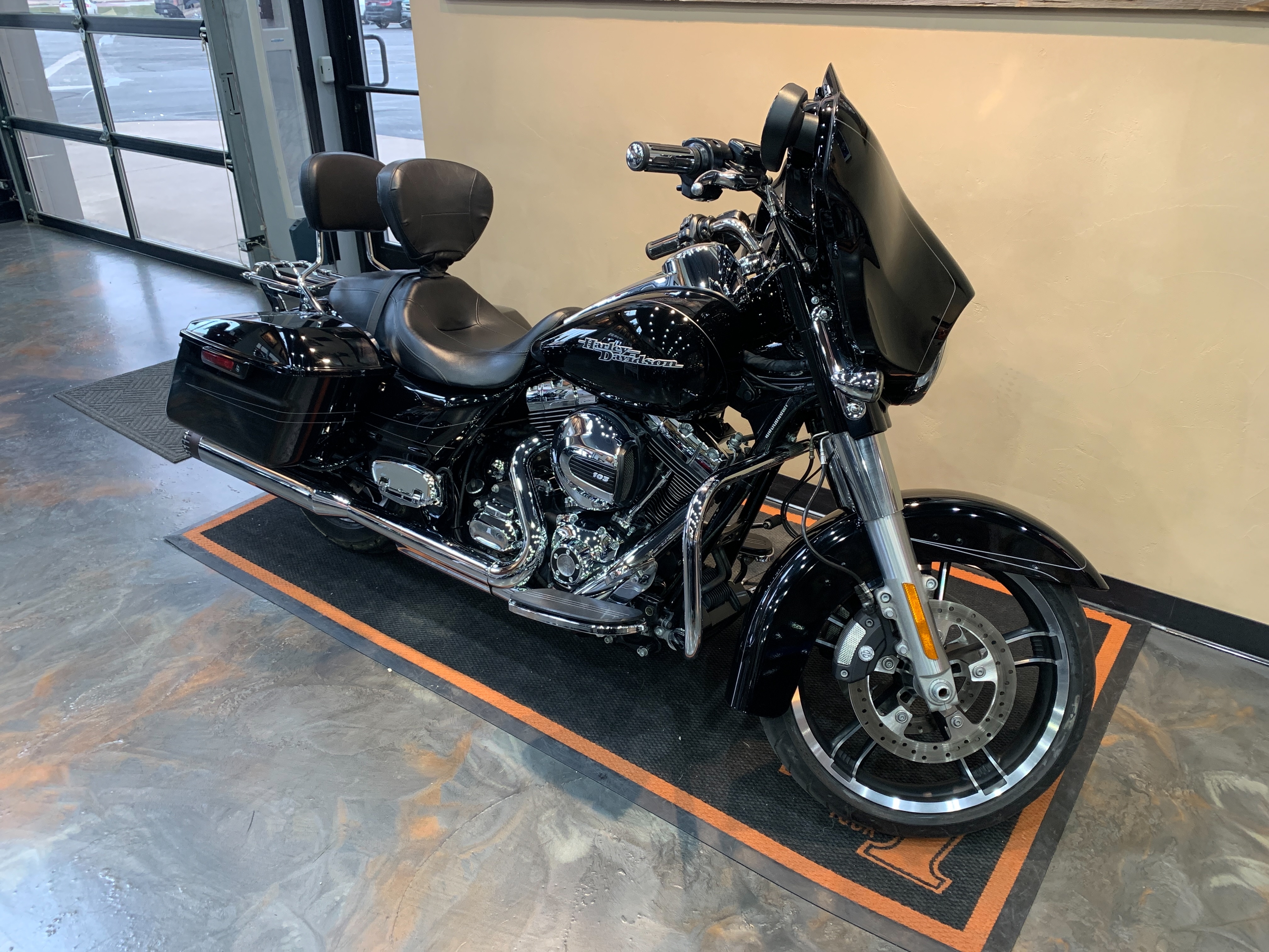 2015 Harley-Davidson Street Glide Special at Vandervest Harley-Davidson, Green Bay, WI 54303