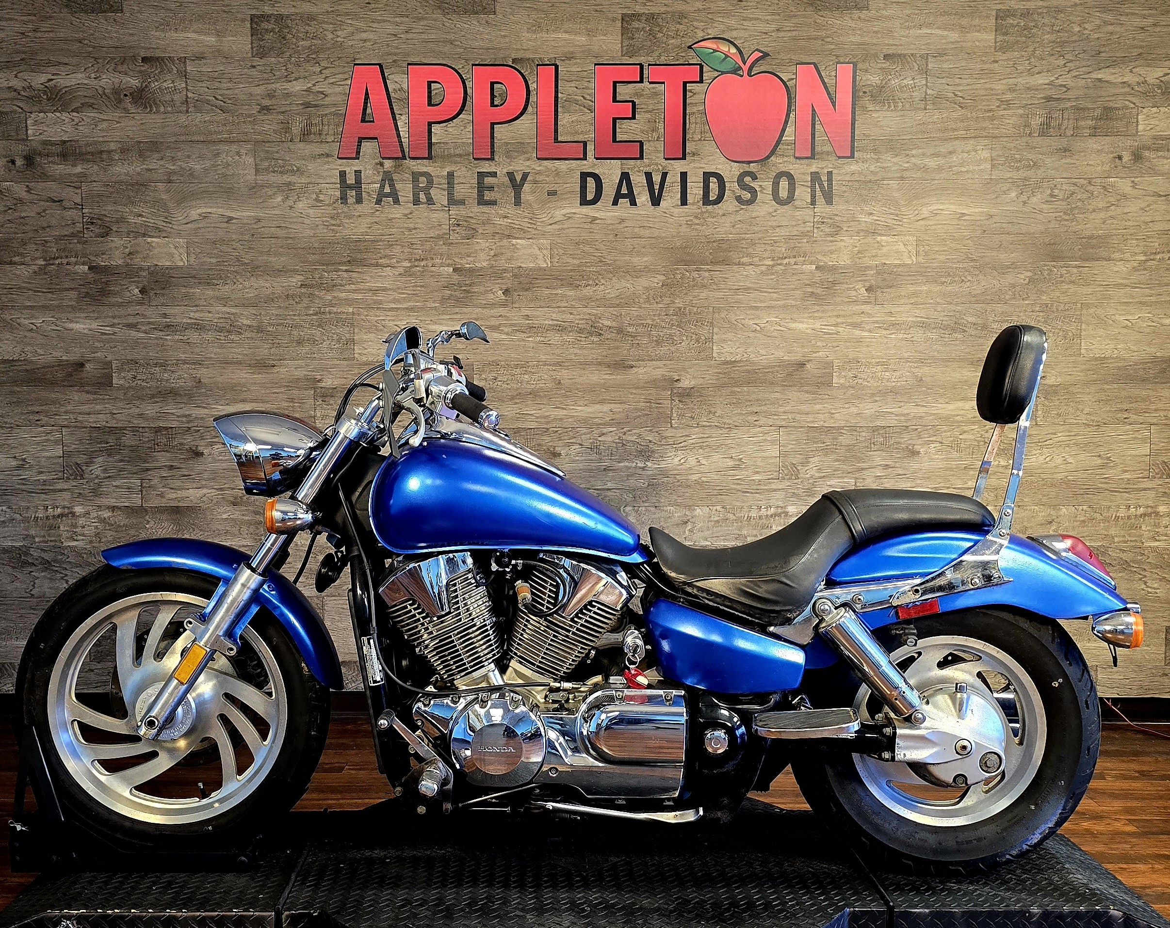 2006 Honda VTX 1300 C at Appleton Harley-Davidson