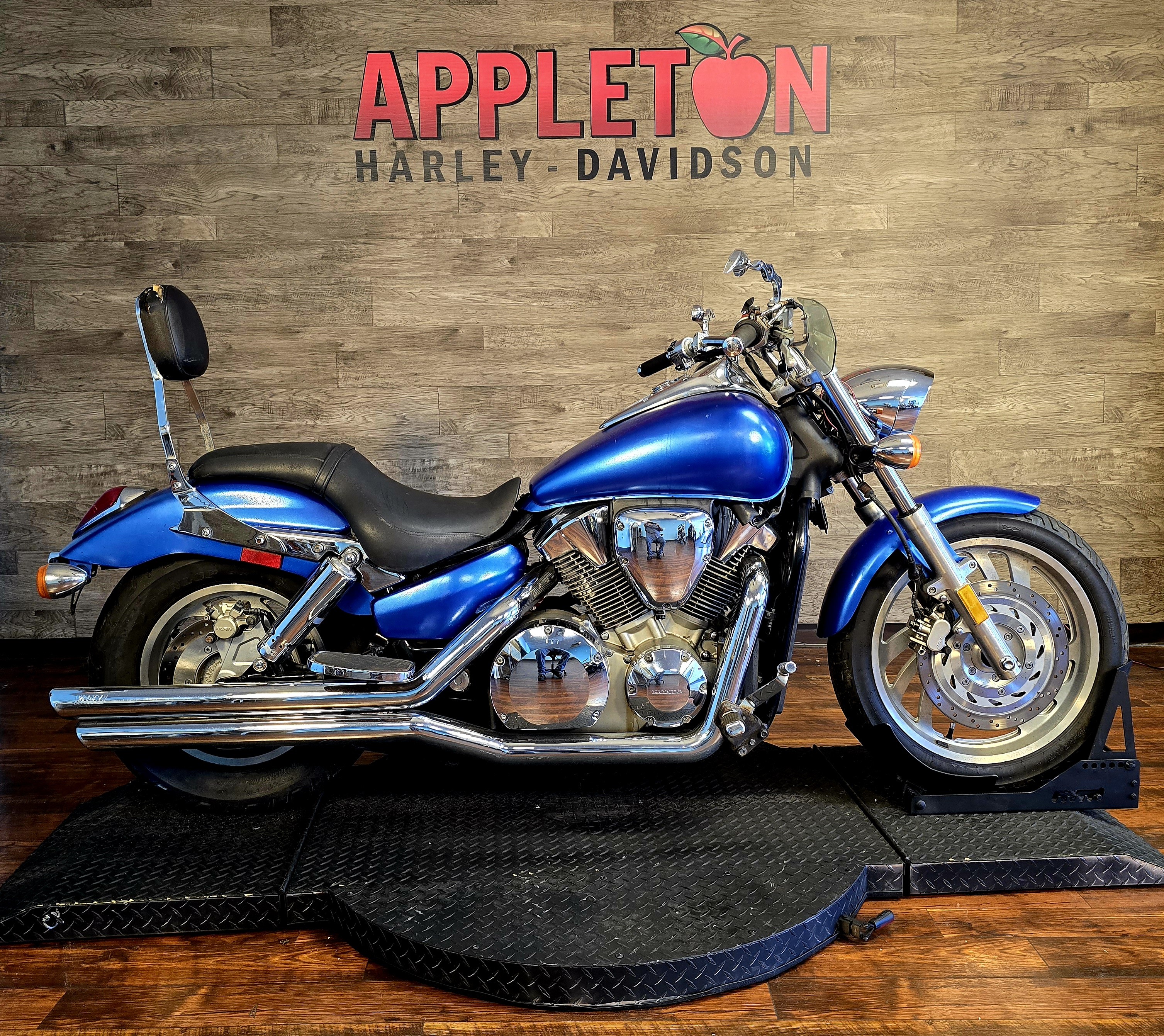 2006 Honda VTX 1300 C at Appleton Harley-Davidson