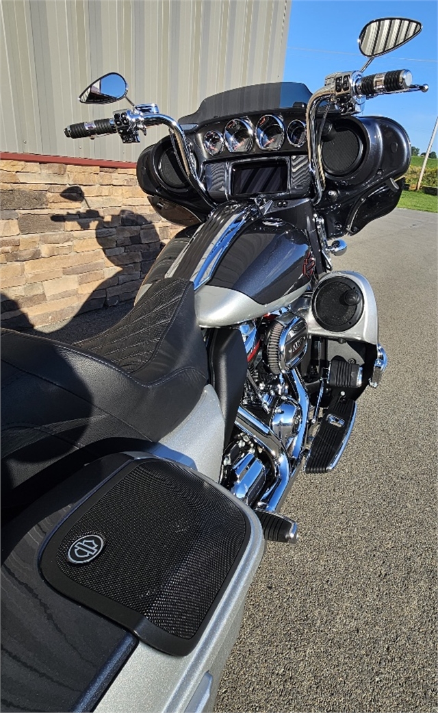 2019 Harley-Davidson Street Glide CVO Street Glide at RG's Almost Heaven Harley-Davidson, Nutter Fort, WV 26301