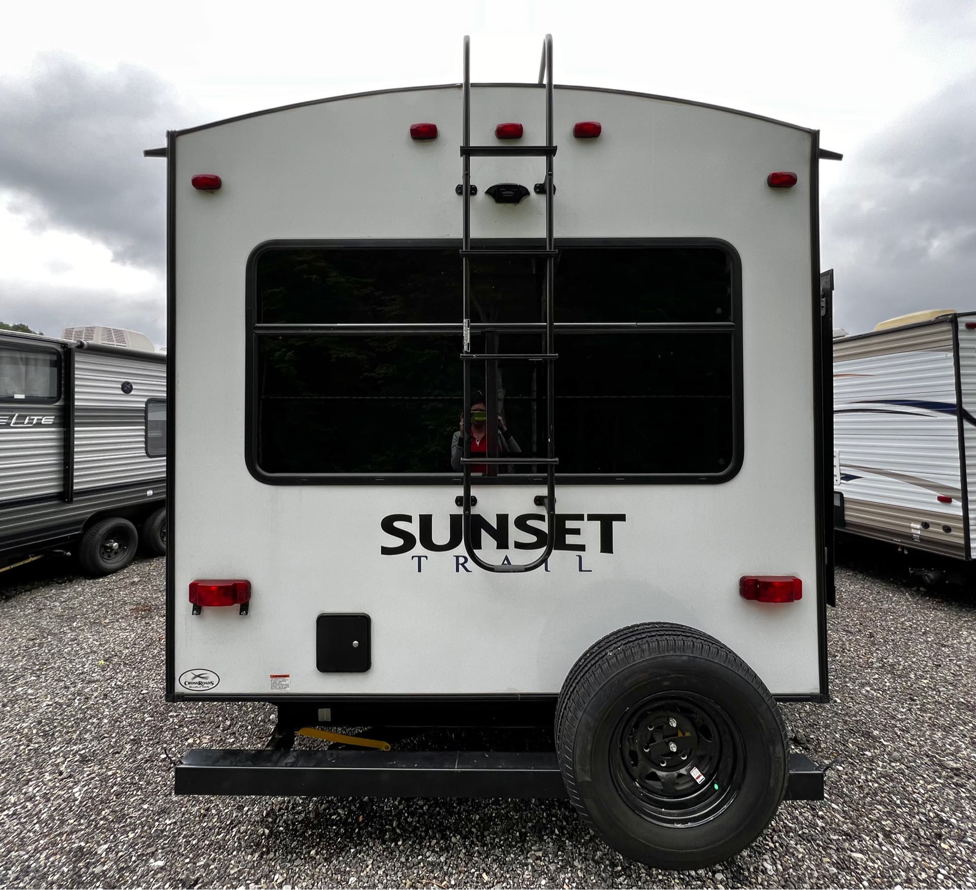 2021 CrossRoads Sunset Trail Super Lite SS330SI at Lee's Country RV
