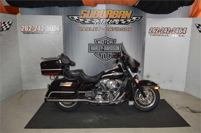 2003 Harley-Davidson FLHTCI at Suburban Motors Harley-Davidson