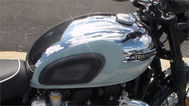 2023 Triumph Bonneville T120 Chrome Edition at Dick Scott's Freedom Powersports