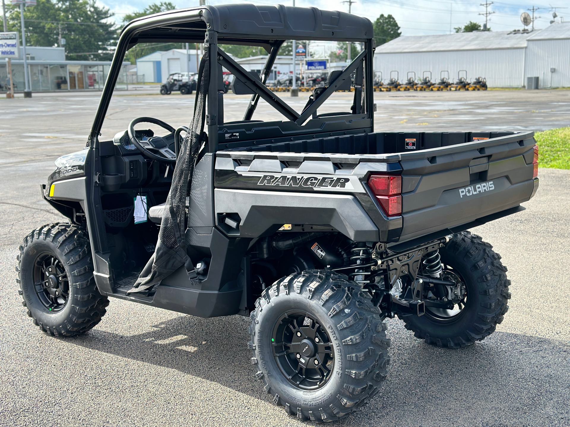 2025 Polaris Ranger XP 1000 Premium at Pennington Polaris