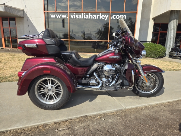 2015 Harley-Davidson Trike Tri Glide Ultra at Visalia Harley-Davidson