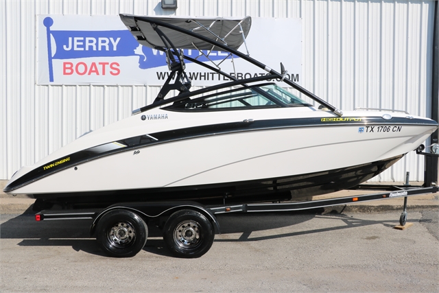 2015 Yamaha 212X at Jerry Whittle Boats