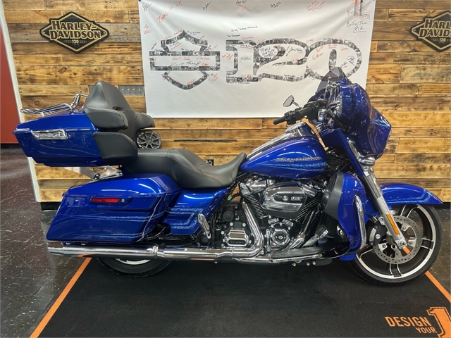 2019 Harley-Davidson Street Glide Base at Holeshot Harley-Davidson