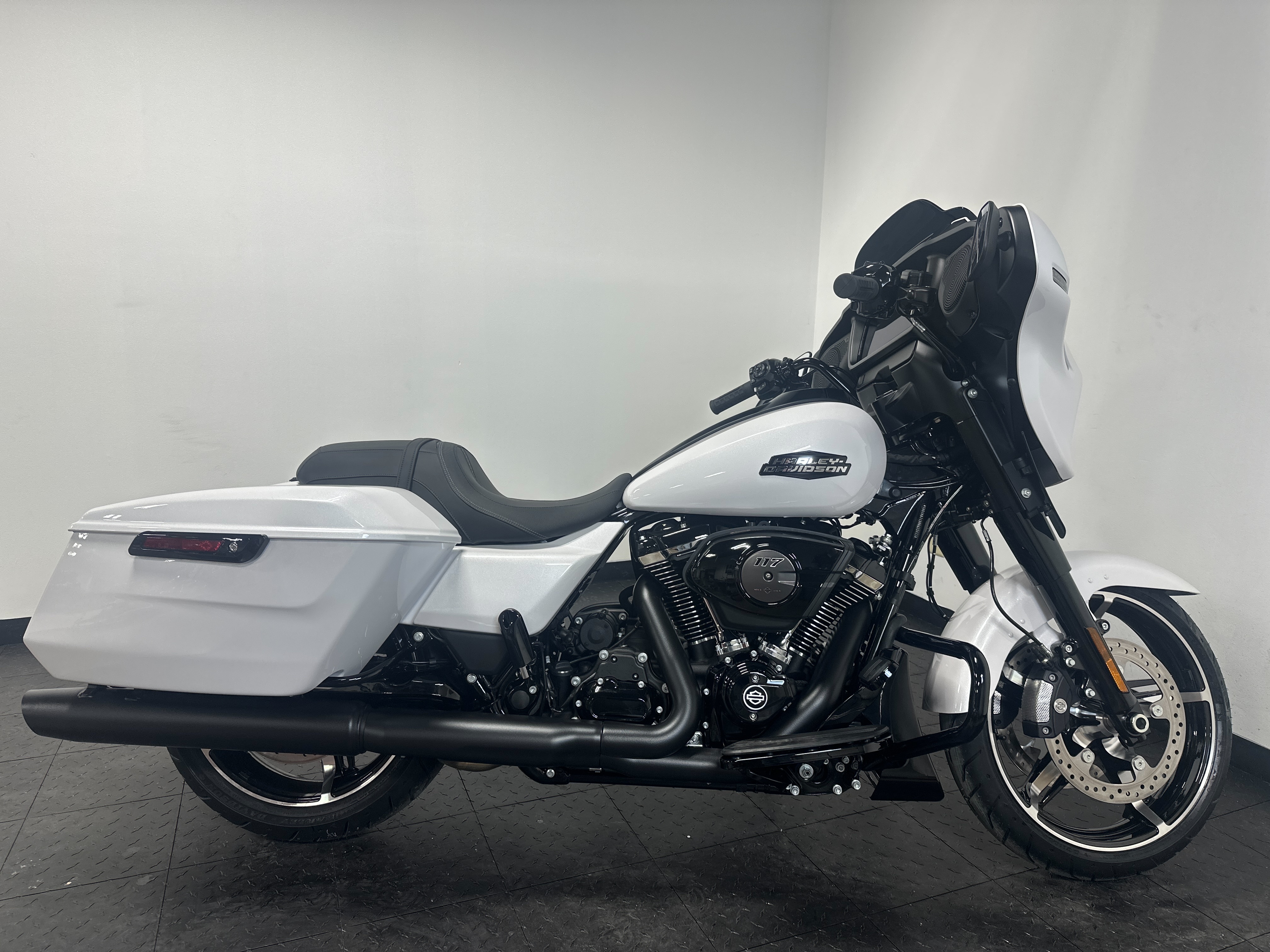 2024 Harley-Davidson Street Glide Base at Cannonball Harley-Davidson