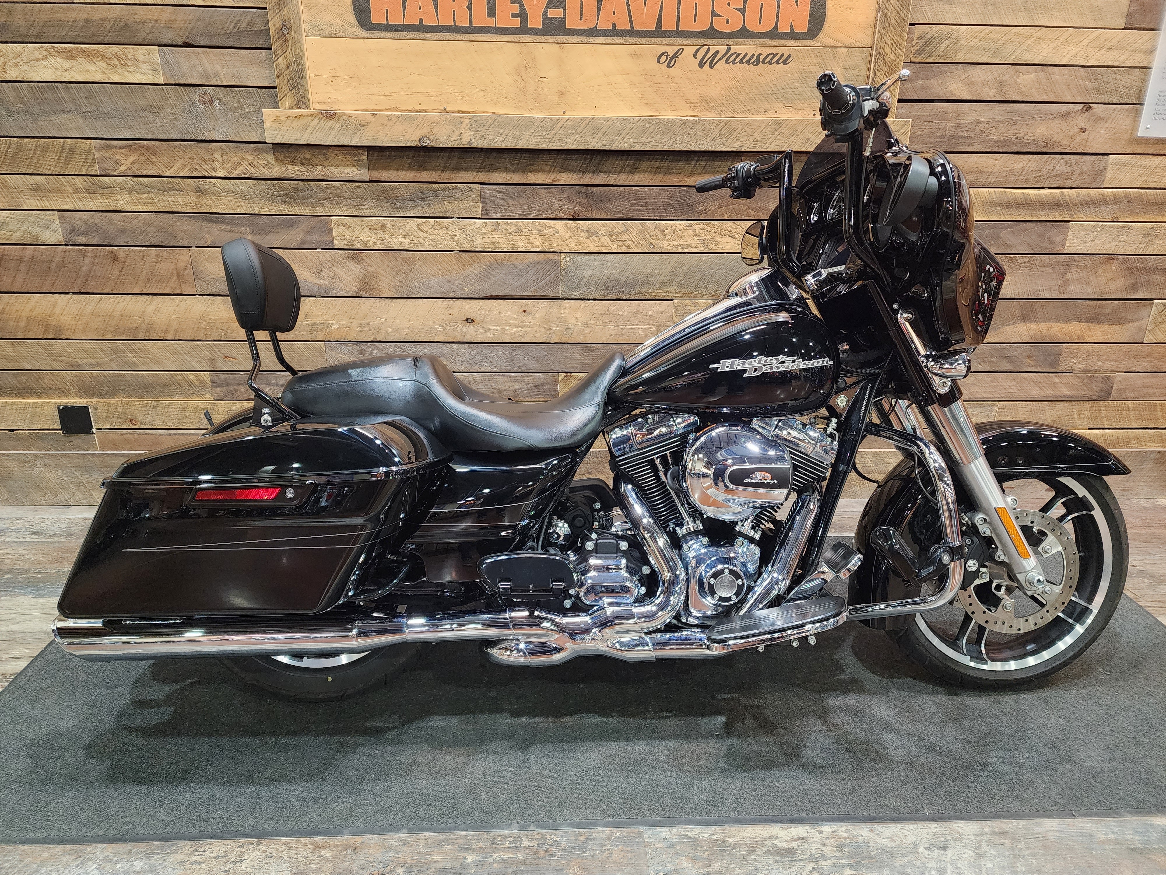 2016 Harley-Davidson Street Glide Special at Bull Falls Harley-Davidson