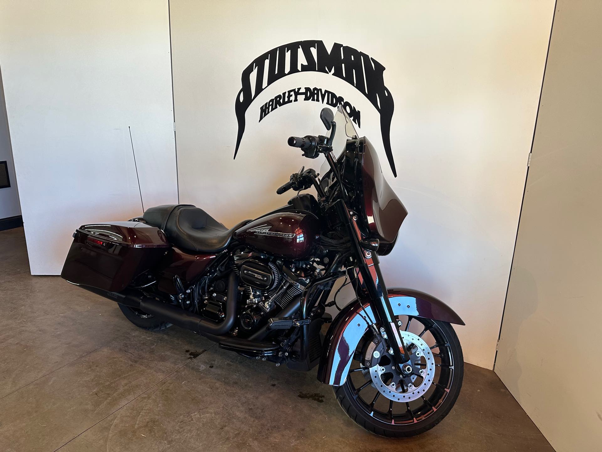 2018 Harley-Davidson Street Glide Special at Stutsman Harley-Davidson