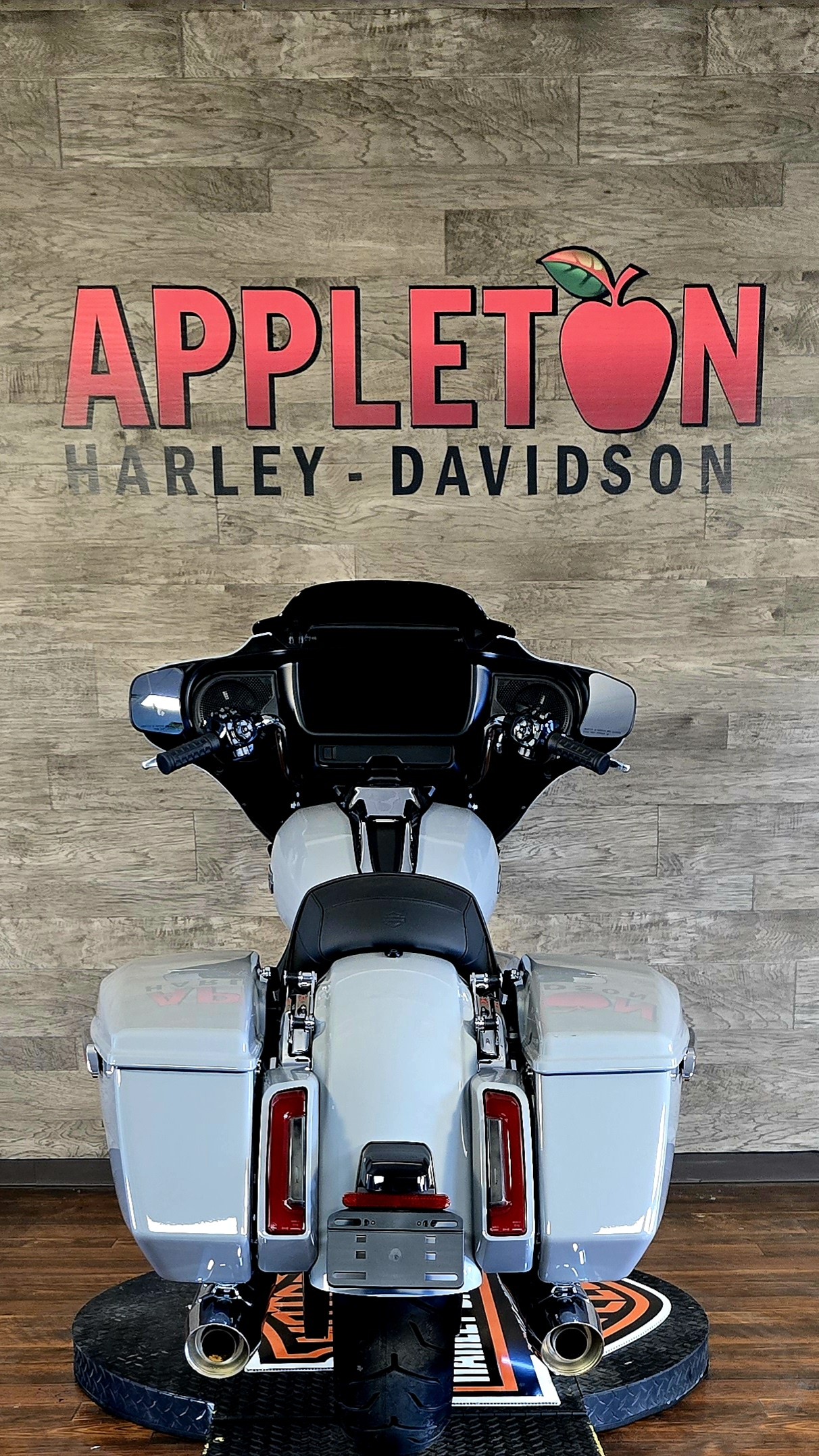 2024 Harley-Davidson Street Glide Base at Appleton Harley-Davidson