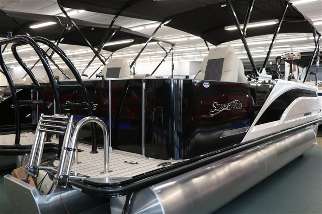 2022 Silver Wave SW5 RLP 2210 Jerry Whittle Boats
