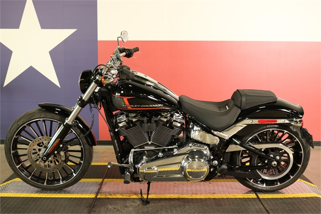 2024 Harley-Davidson Softail Breakout at Texas Harley