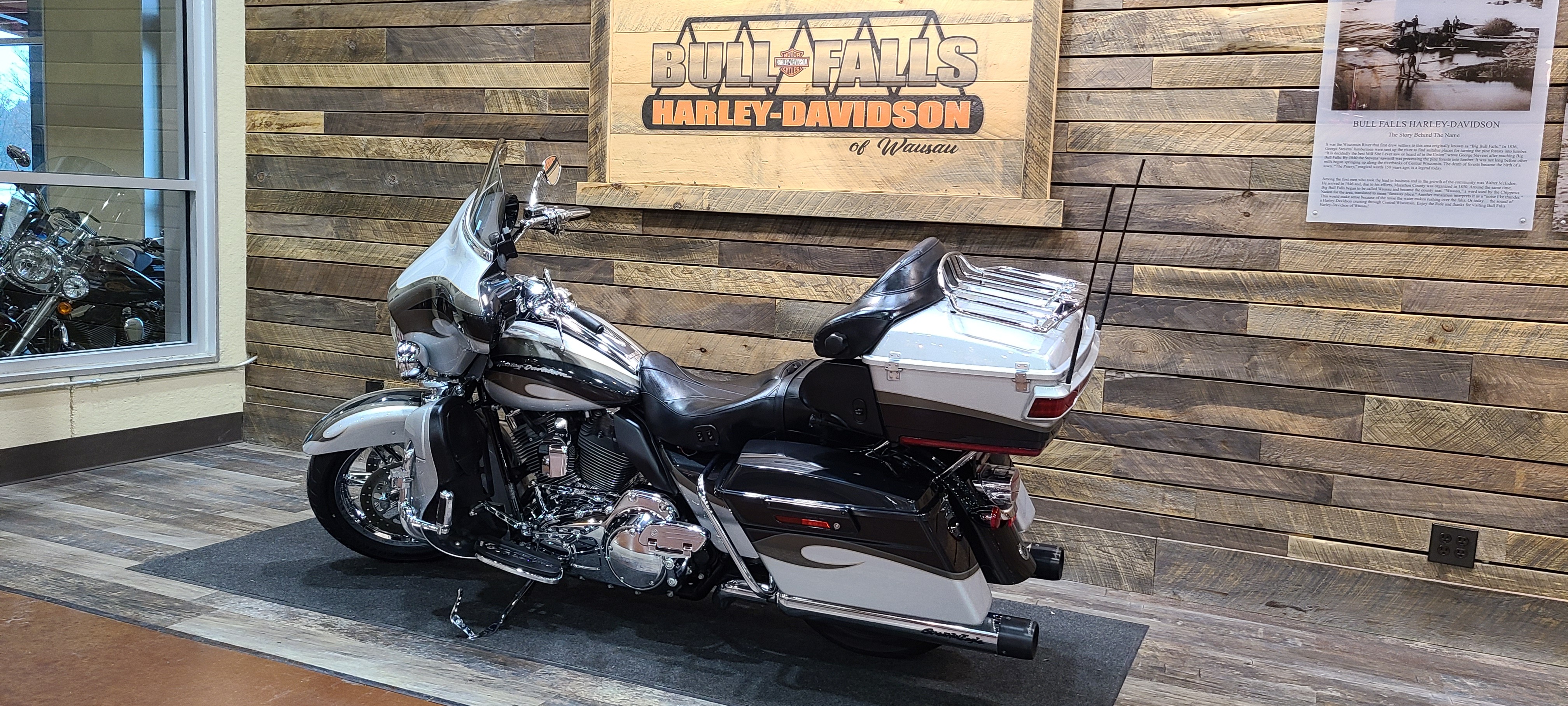 2013 Harley-Davidson Electra Glide CVO Ultra Classic at Bull Falls Harley-Davidson