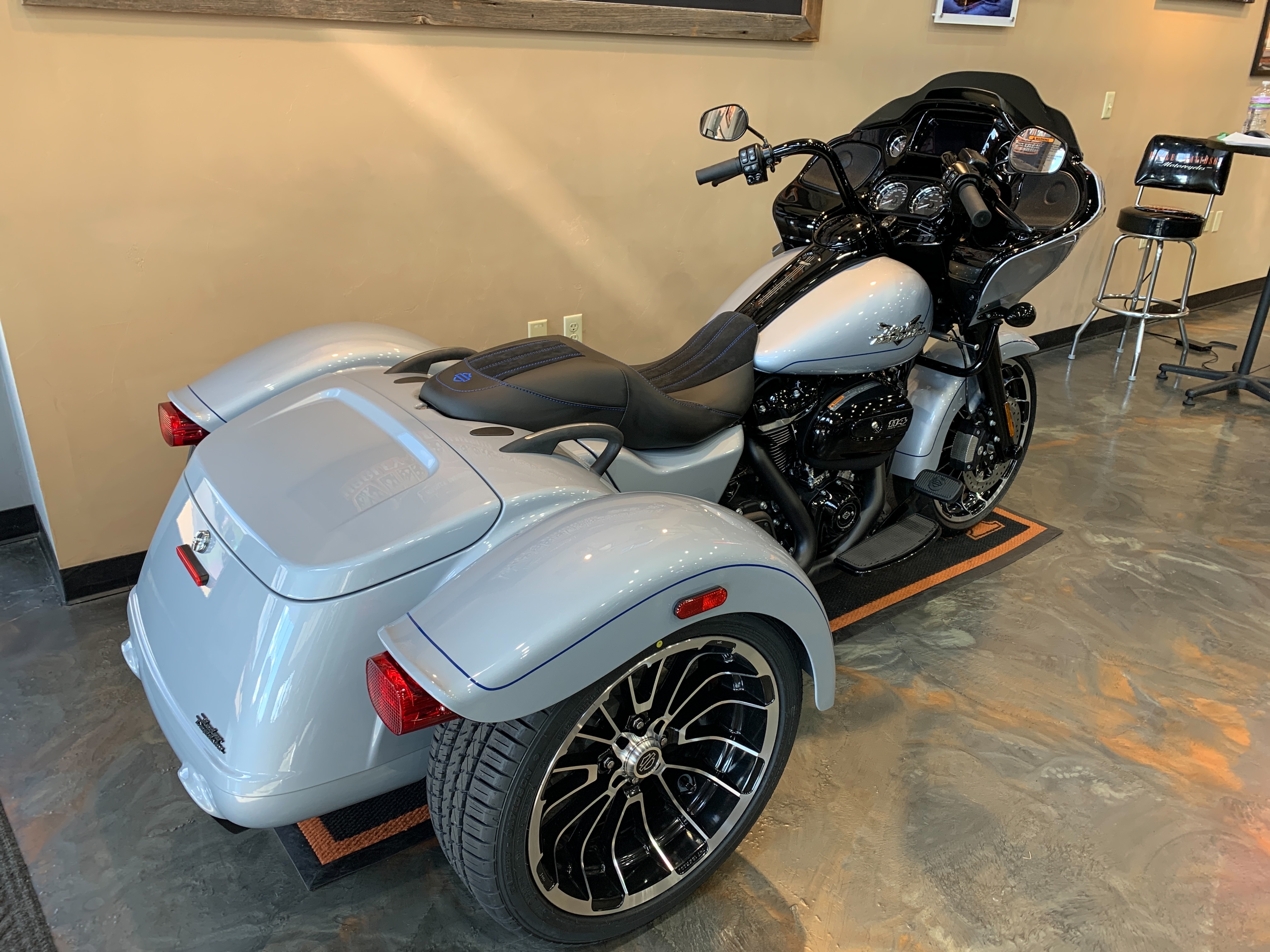 2024 Harley-Davidson Trike Road Glide 3 at Vandervest Harley-Davidson, Green Bay, WI 54303