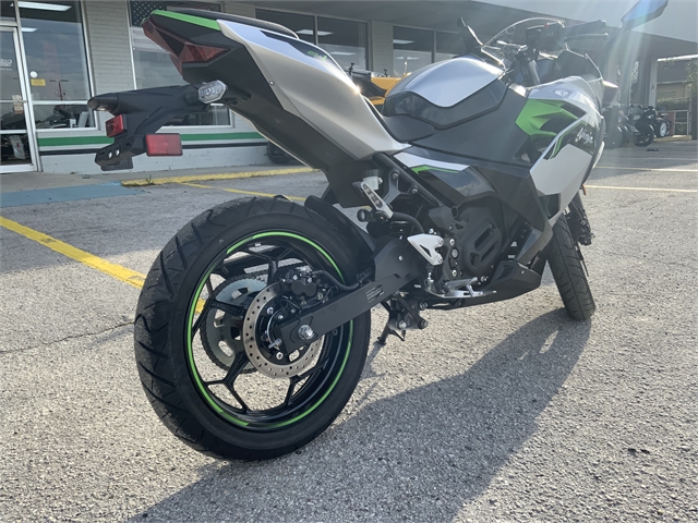 2024 Kawasaki Ninja e-1 ABS at Jacksonville Powersports, Jacksonville, FL 32225