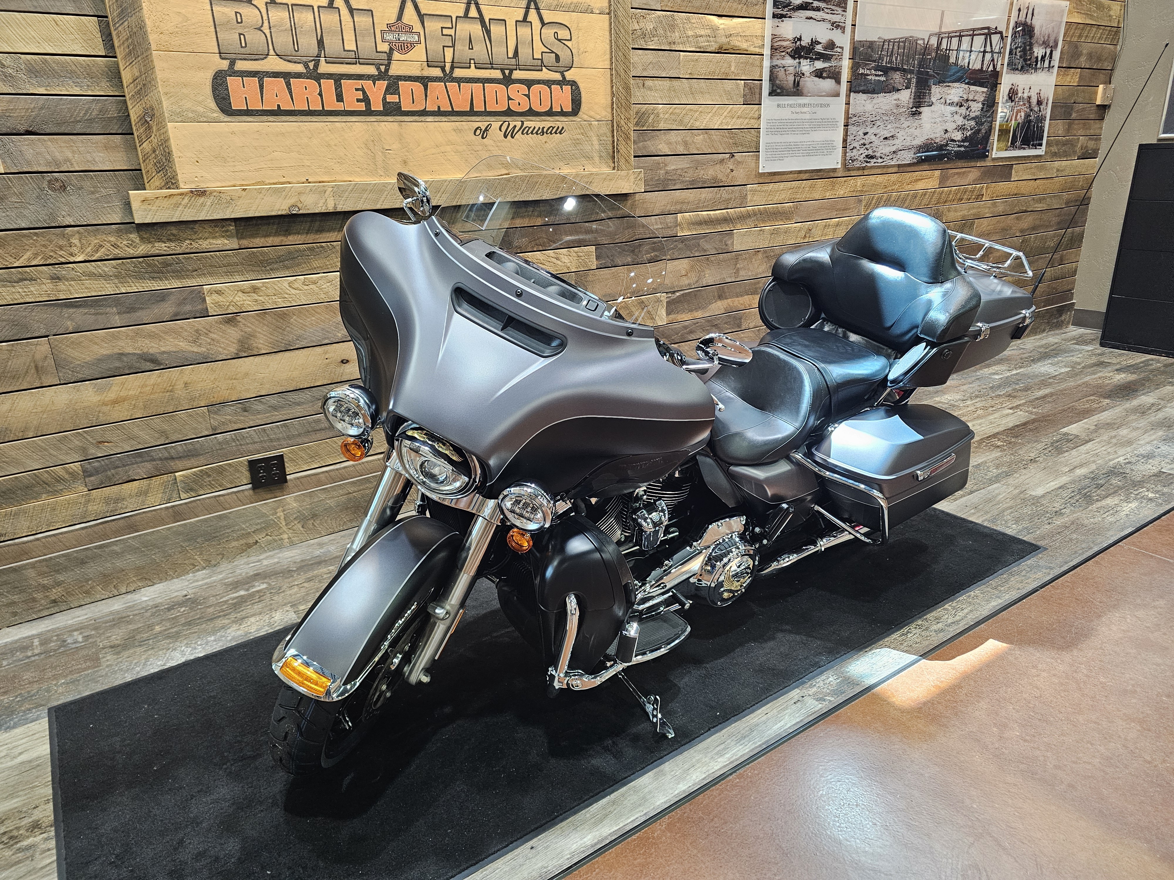 2017 Harley-Davidson Electra Glide Ultra Limited Low at Bull Falls Harley-Davidson